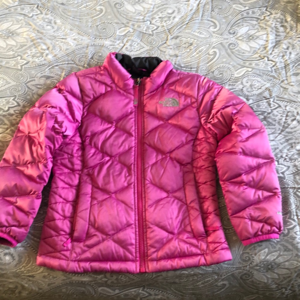 Girls XS size 6 North Face down filled jacket